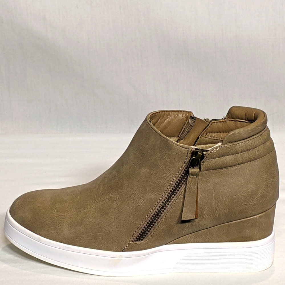 NEW Dream Pairs Womens Platform Wedge Sneakers Ankle Booties Sz 7 taupe